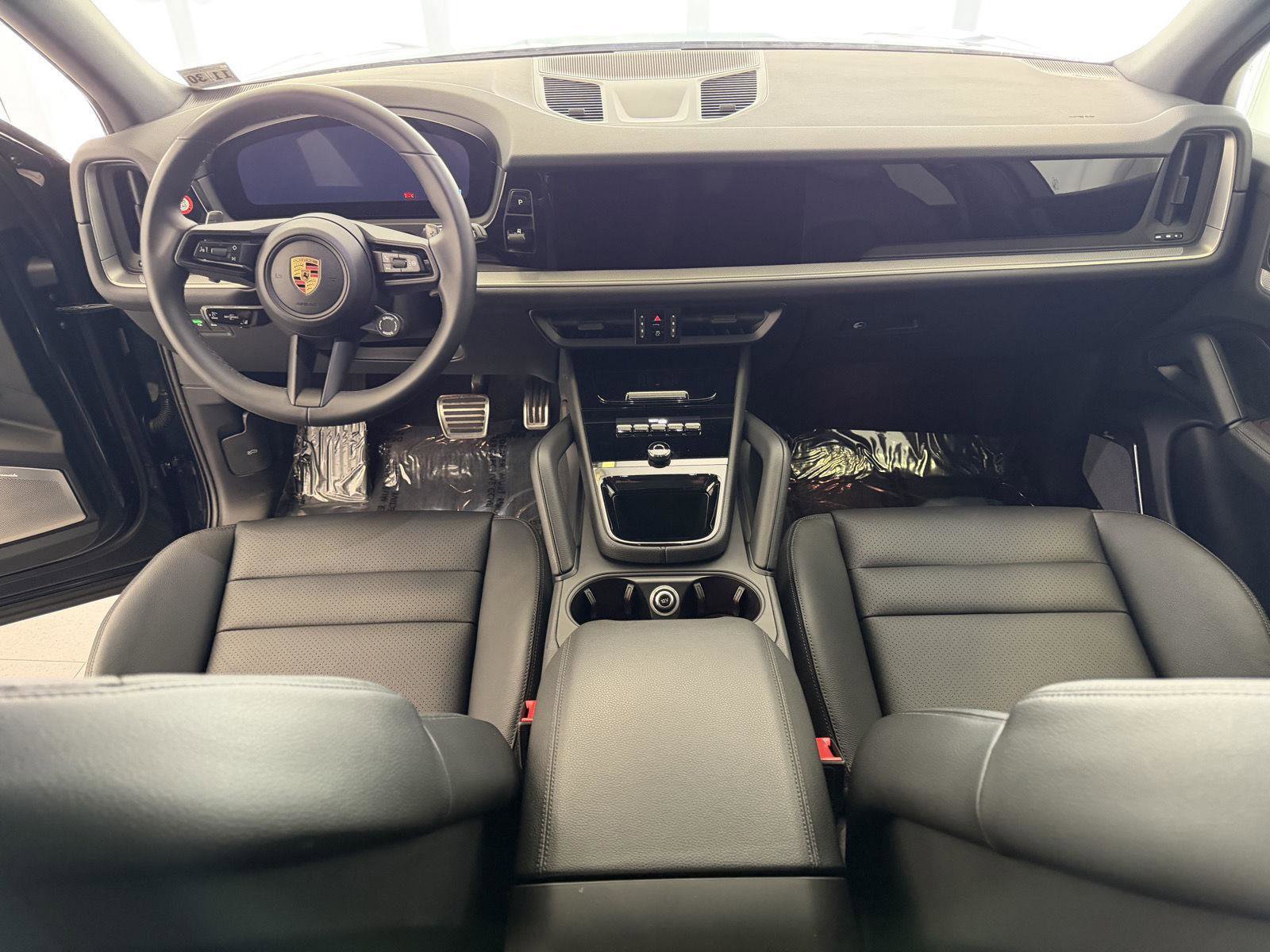 Certified 2025 Porsche Cayenne S image 17