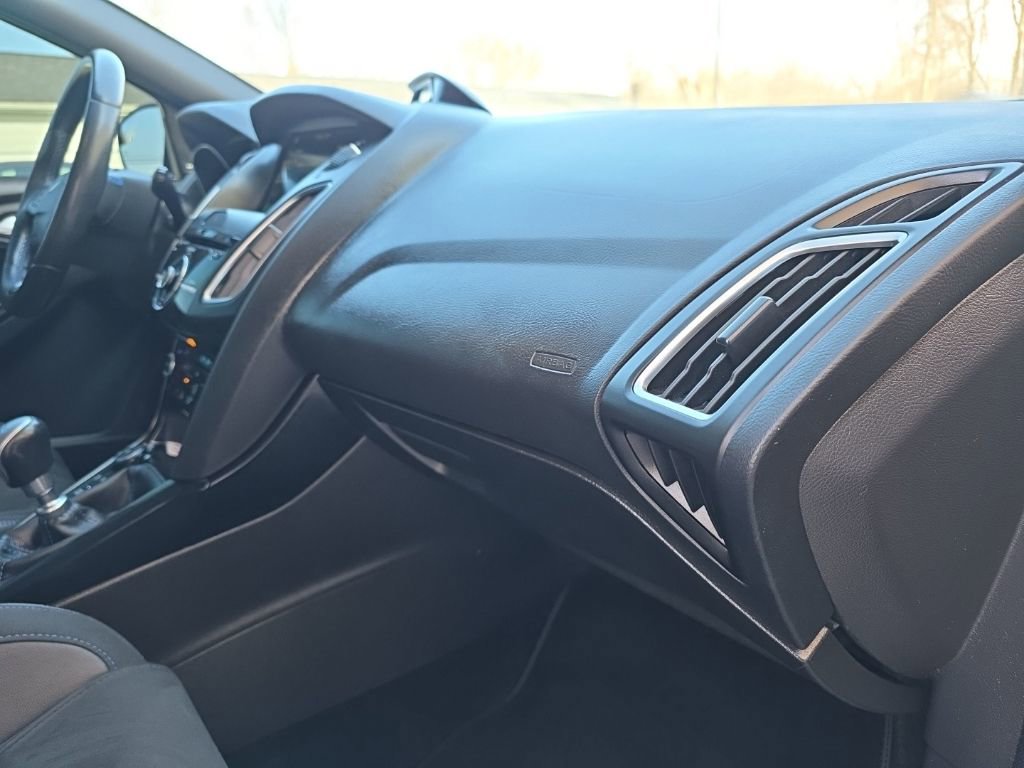 Used 2017 Ford Focus RS image 24