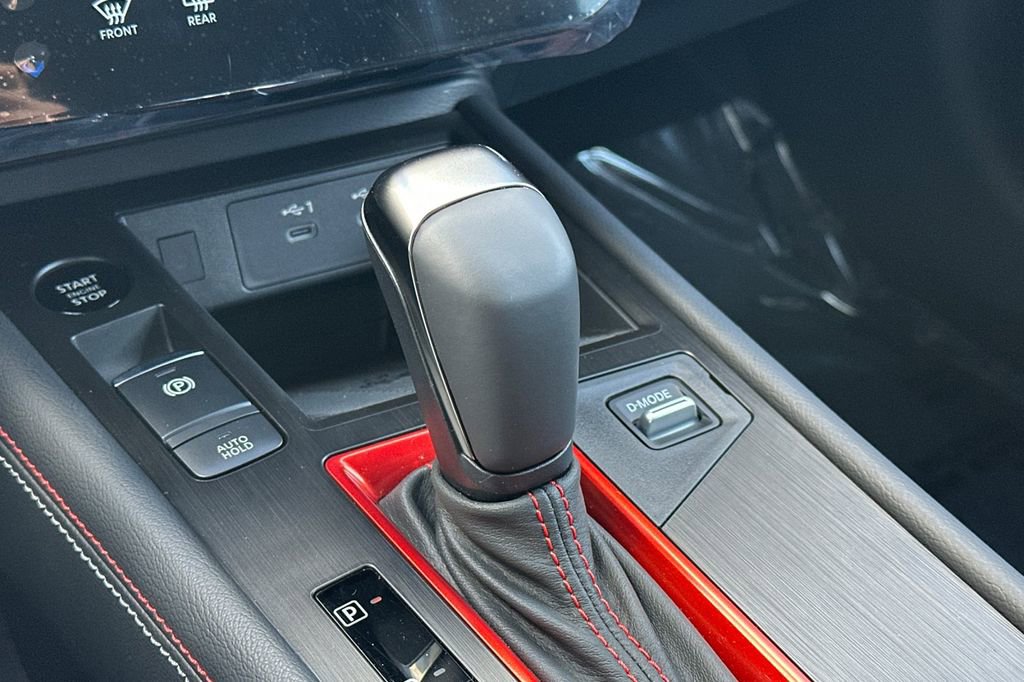 New 2025 Nissan Kicks SR w/ Illumination Package image 18