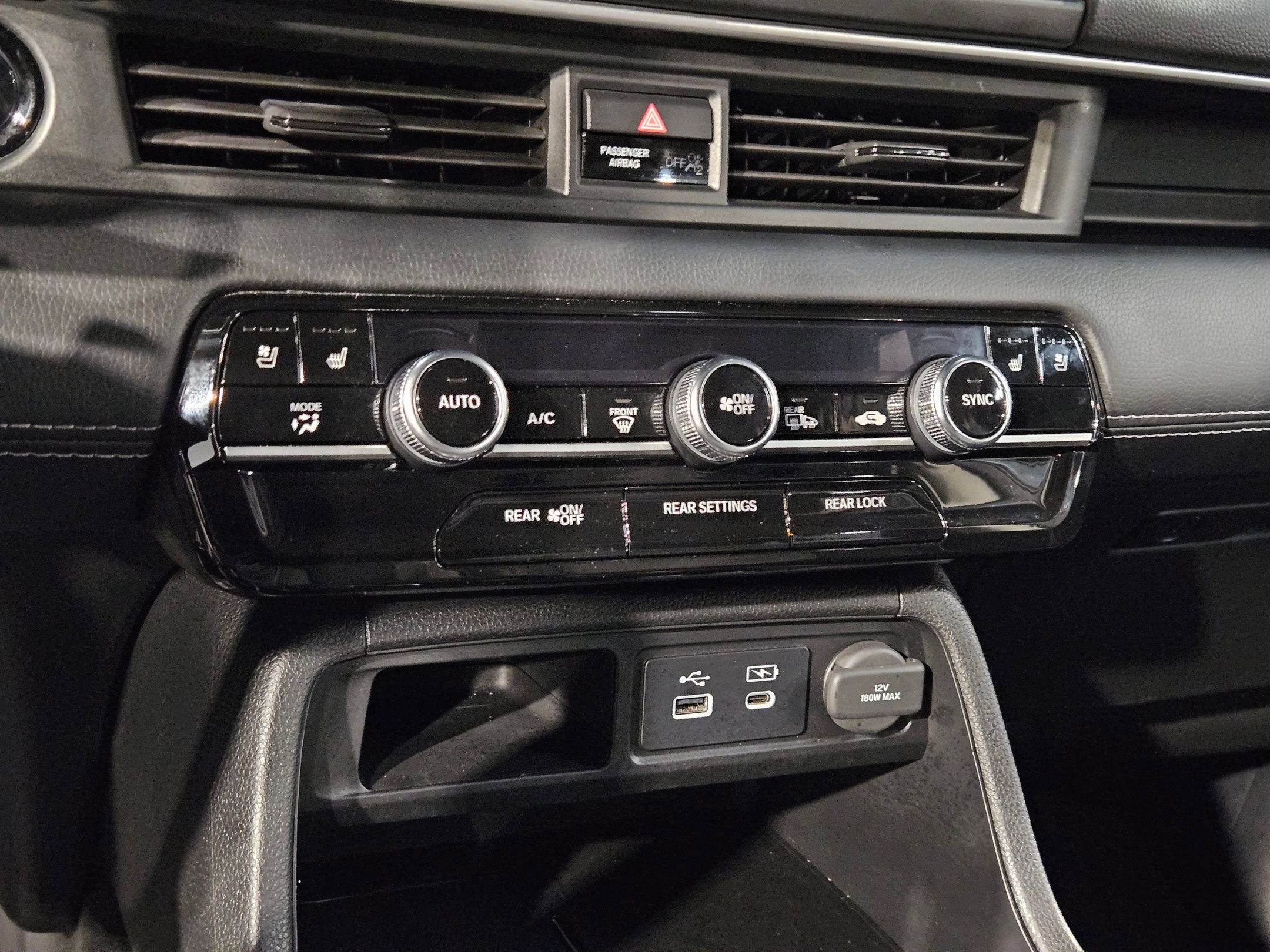 Used 2024 Honda Pilot Elite image 32