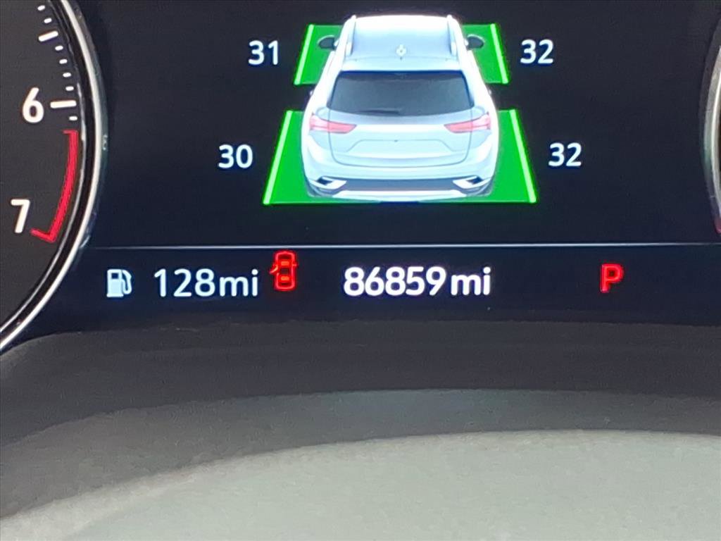 Used 2021 Buick Envision Essence w/ Technology Package I image 17