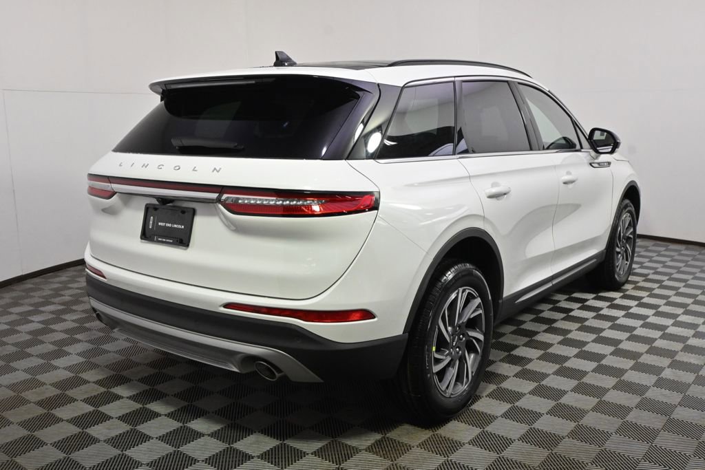 New 2026 Lincoln Corsair Premiere image 6