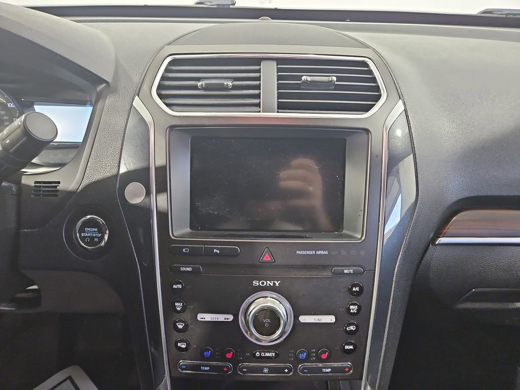 Used 2019 Ford Explorer Limited w/ Class III Trailer Tow Package image 19