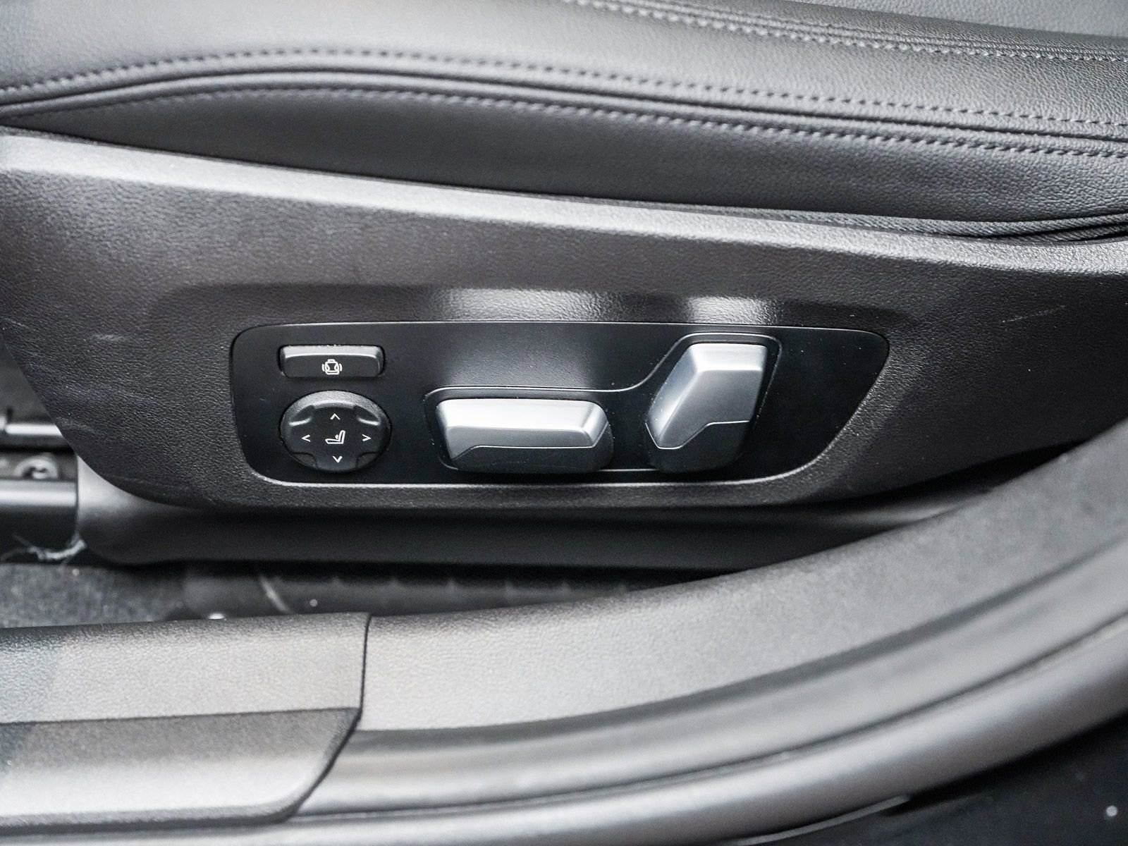 Used 2021 BMW M340i w/ Driving Assistance Package image 21