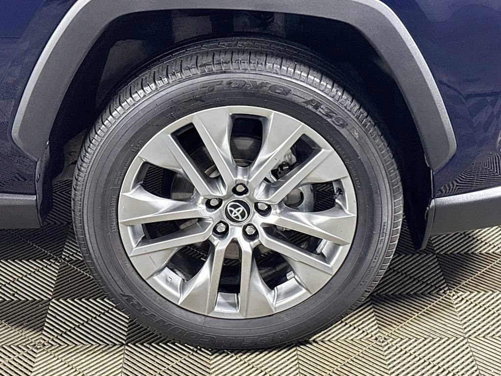 Used 2024 Toyota RAV4 XLE Premium image 23