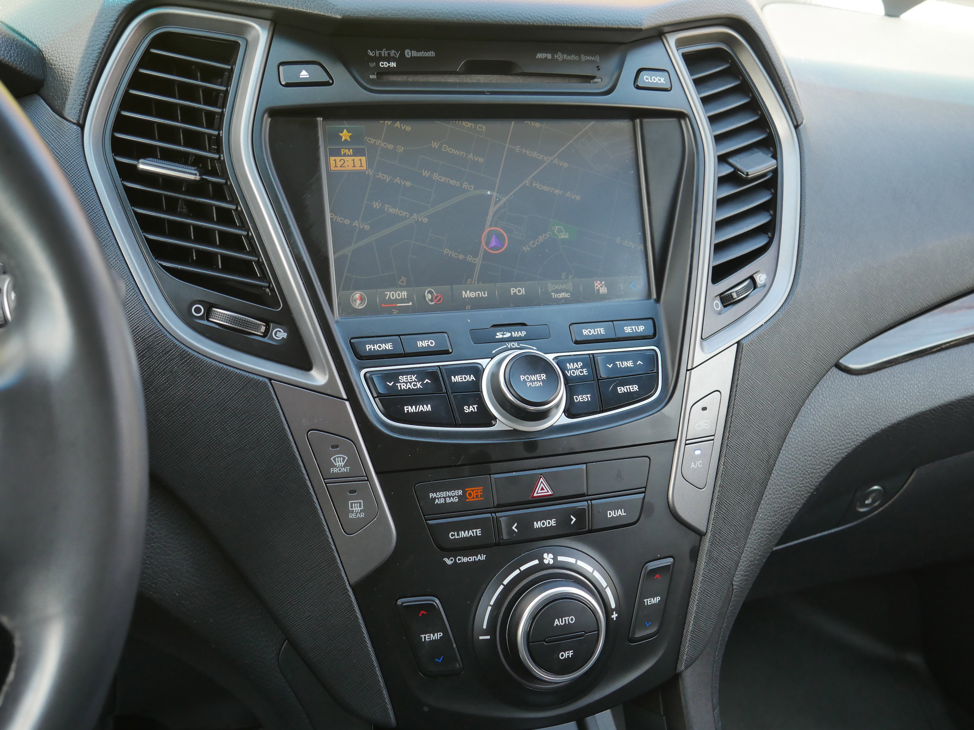 Used 2014 Hyundai Santa Fe Sport 2.0T w/ Navigation Package 06 AWD/4WD image 10