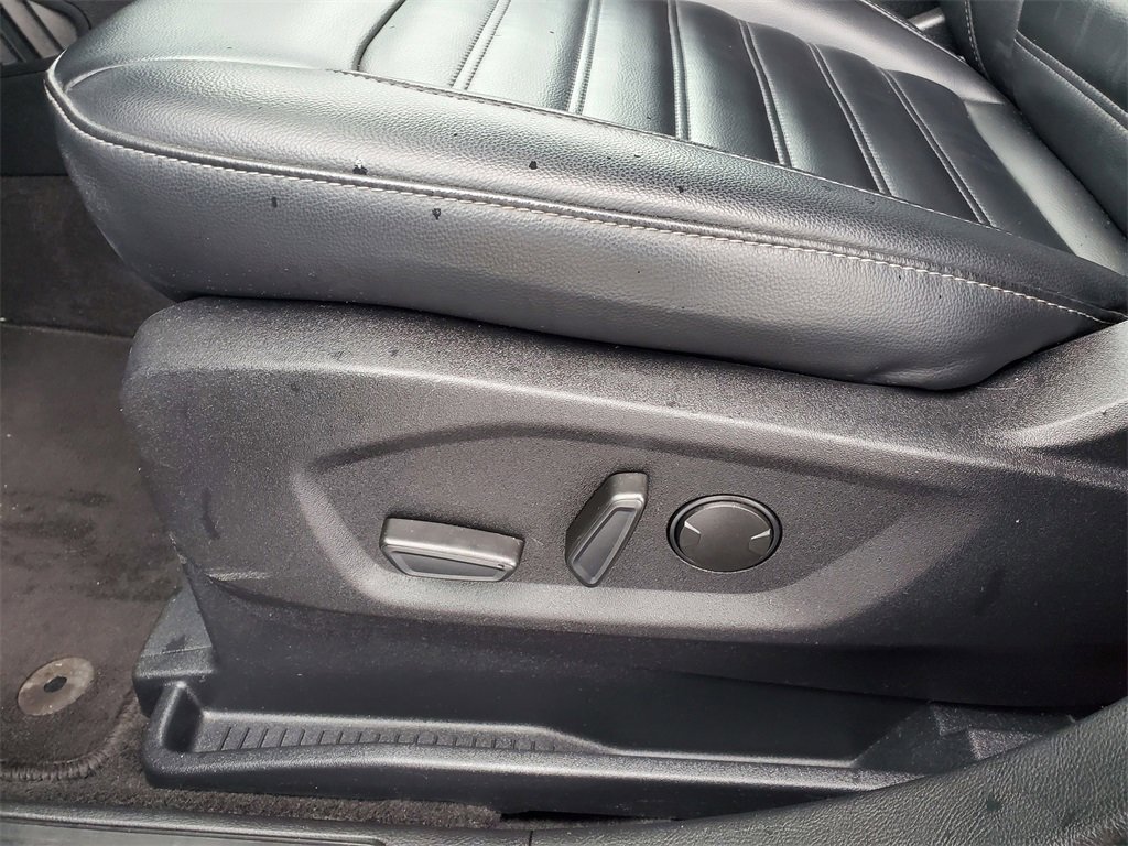 Used 2024 Ford Edge SEL image 7