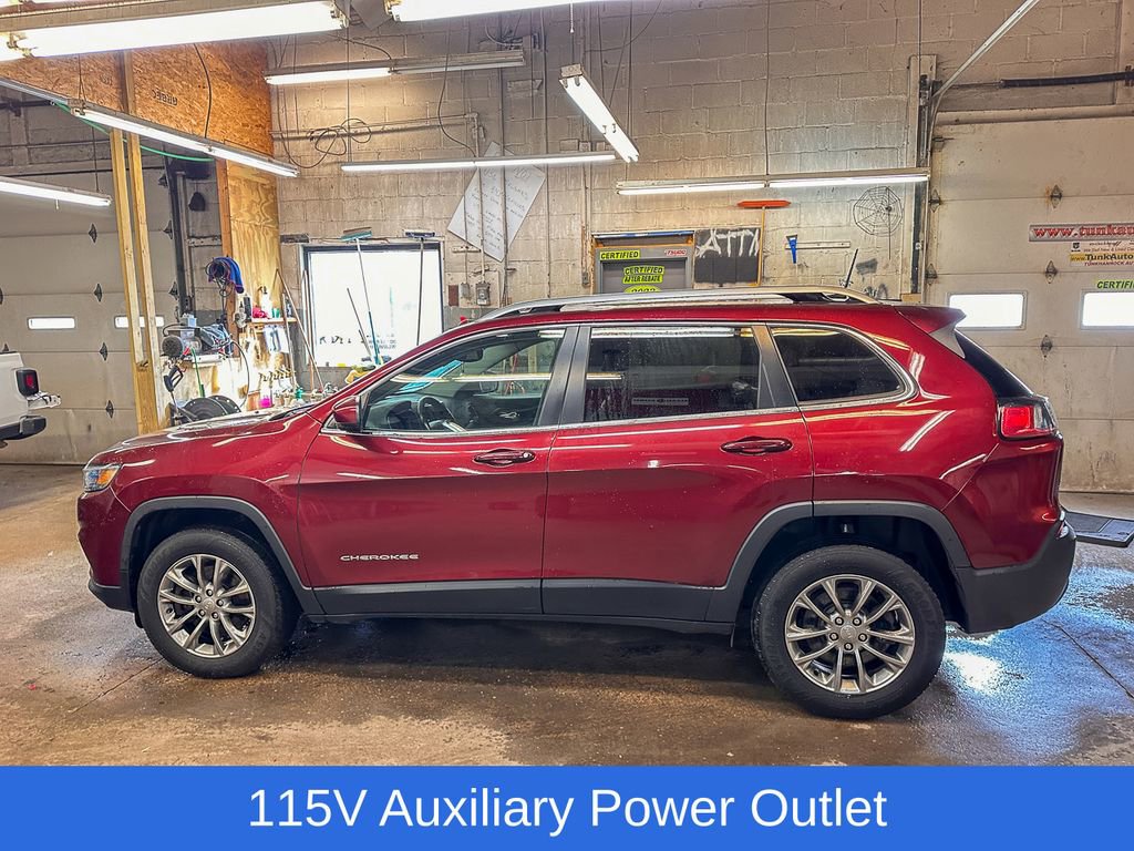 Used 2020 Jeep Cherokee Latitude Plus w/ Comfort/Convenience Group image 6