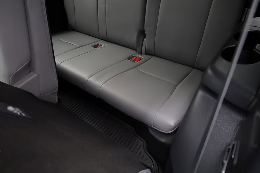 Used 2021 Toyota Highlander XLE image 24