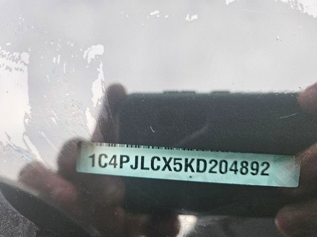 Used 2019 Jeep Cherokee Latitude w/ Popular Appearance Group image 29