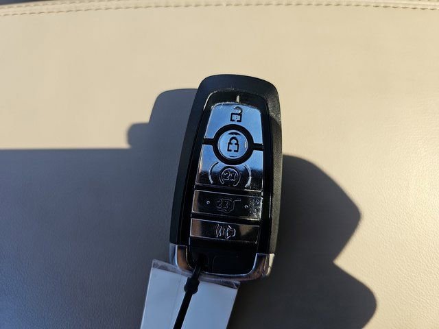 Used 2022 Lincoln Nautilus Reserve w/ Equipment Group 201A image 38