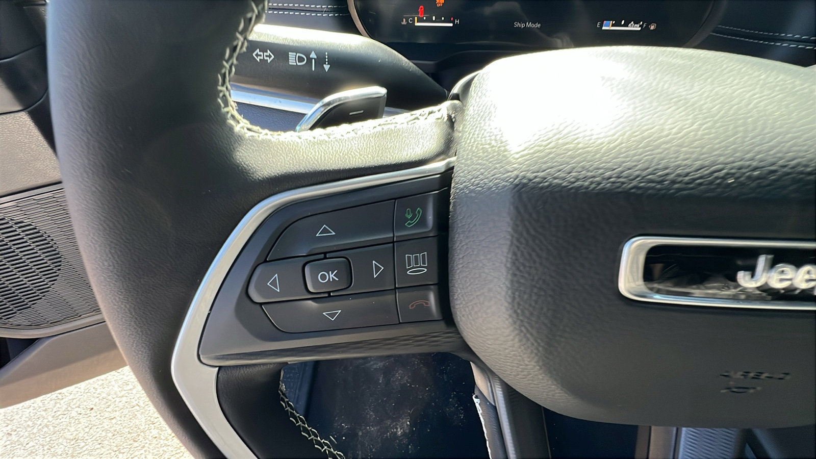 New 2025 Jeep Grand Cherokee 4WD image 22