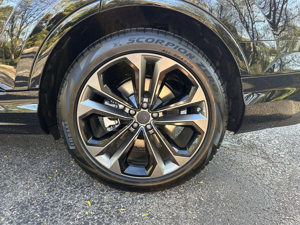 New 2026 Audi Q7 3.0T Prestige image 10