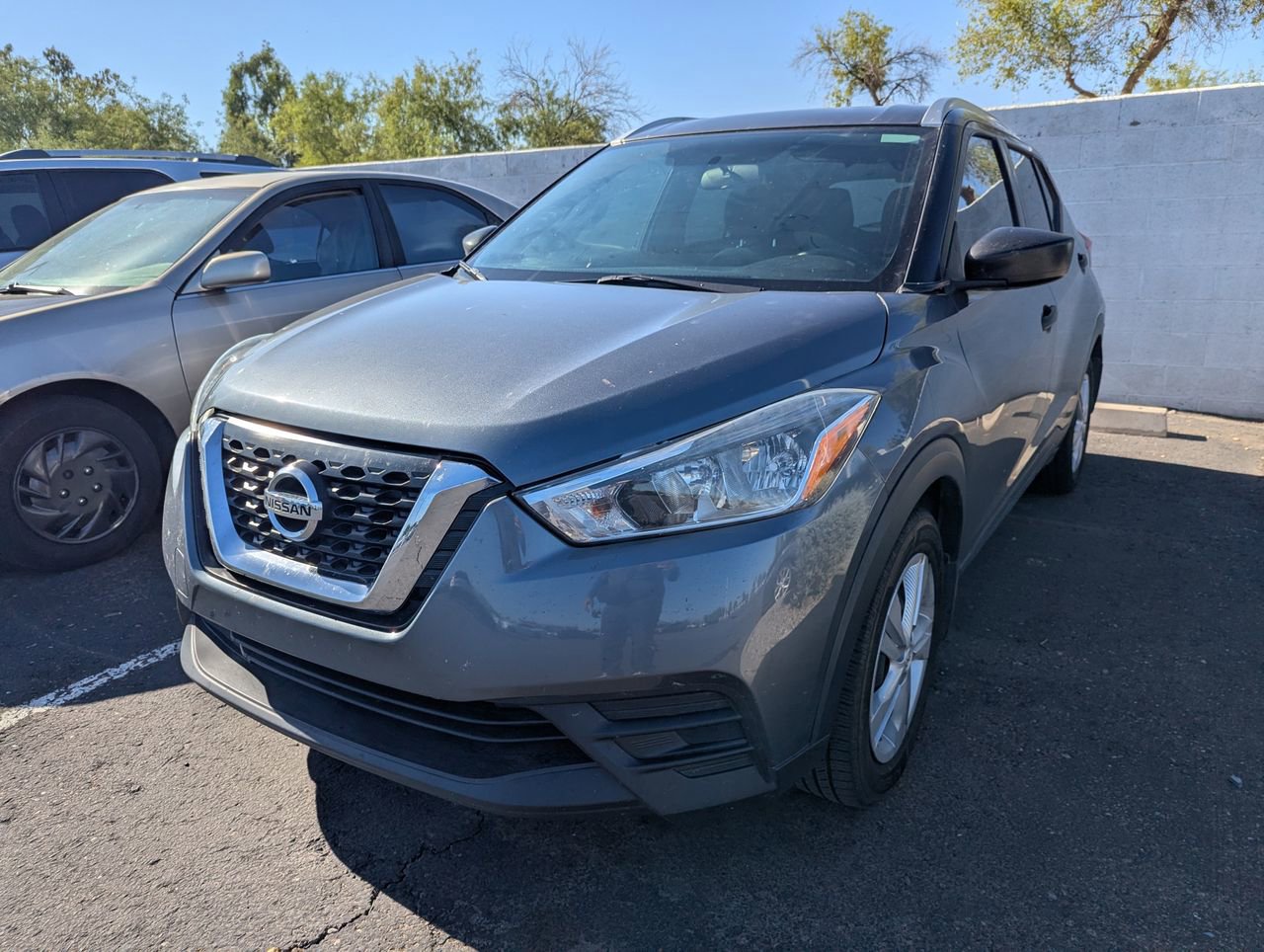 Used 2019 Nissan Kicks S FWD image 2