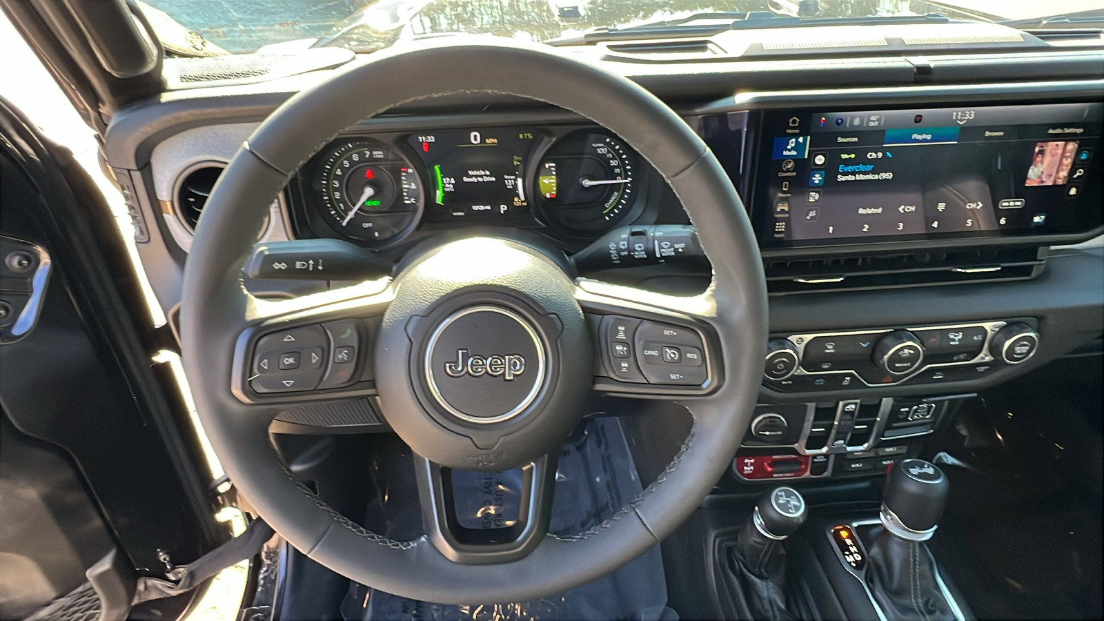 Used 2025 Jeep Wrangler Willys image 26