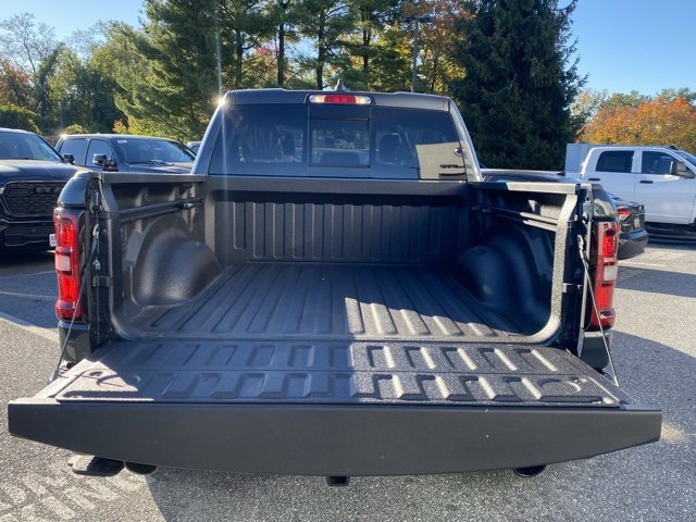 New 2026 RAM 1500 4x4 Crew Cab image 7