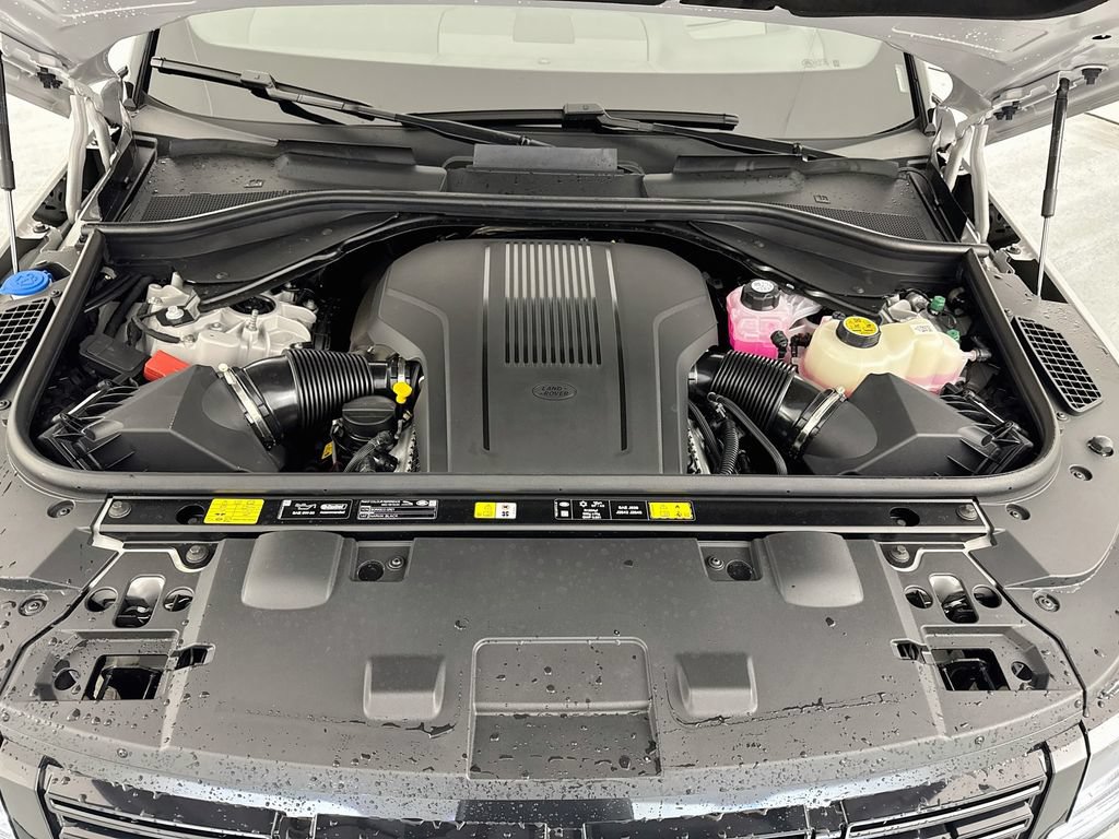 New 2026 Land Rover Range Rover Sport Dynamic SE AWD/4WD image 32
