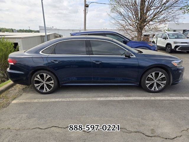 Used 2022 Volkswagen Passat 2.0T SE FWD image 8