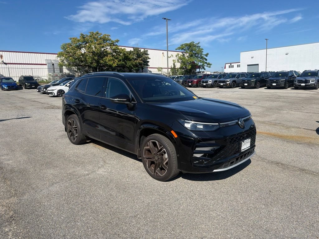 Used 2025 Volkswagen Tiguan SEL R-Line AWD/4WD 360° Tour