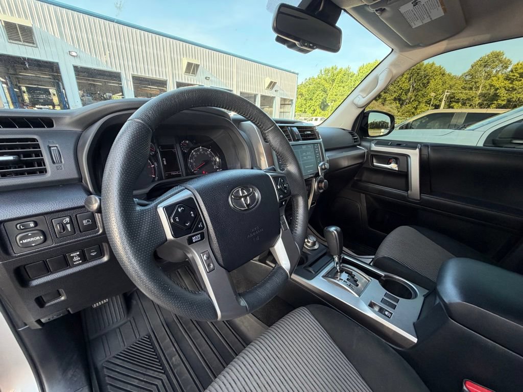 Used 2023 Toyota 4Runner SR5 AWD/4WD image 13