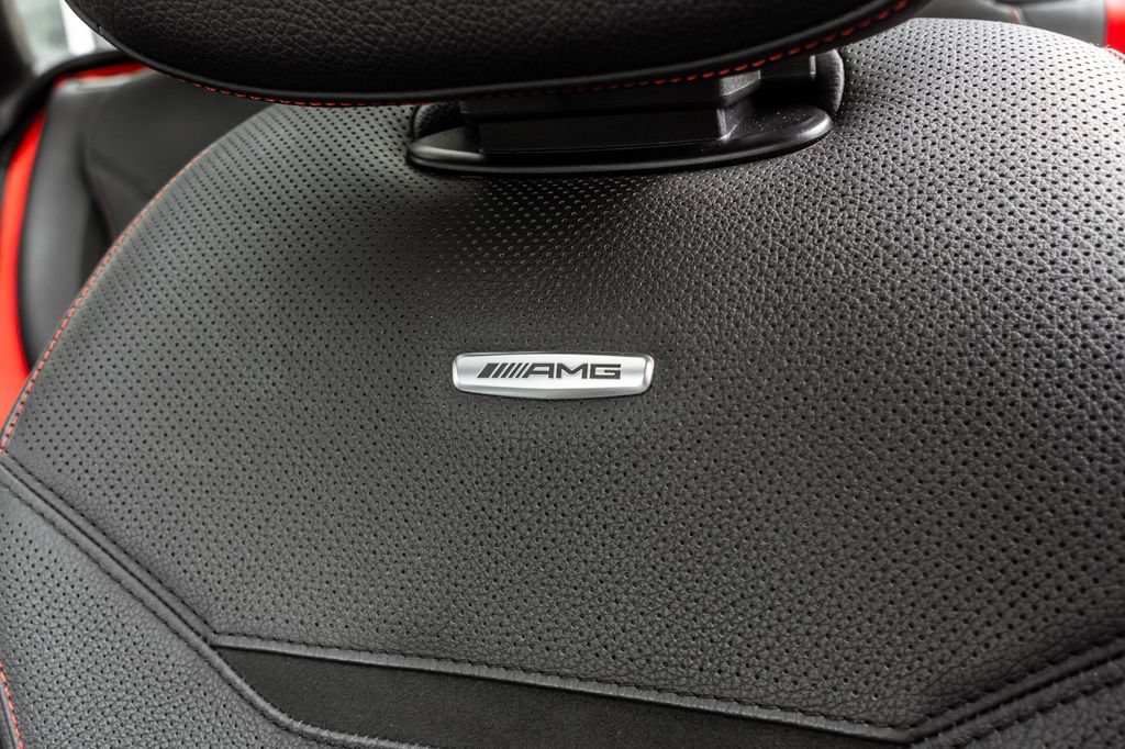 Used 2025 Mercedes-Benz GLC 43 AMG 4MATIC image 7