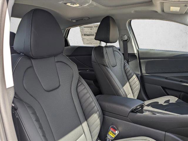 Used 2024 Hyundai Elantra Limited image 23