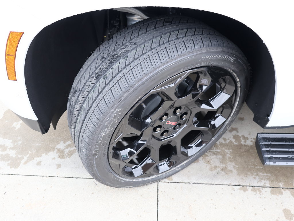 New 2026 GMC Yukon XL Denali Ultimate w/ LPO, Floor Liner Package AWD/4WD image 50