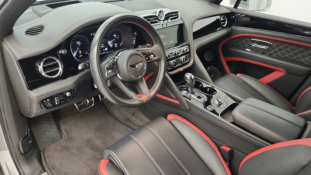 Used 2021 Bentley Bentayga Speed AWD/4WD image 15