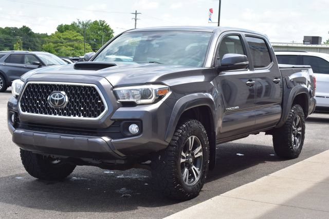 Used 2018 Toyota Tacoma SR5 AWD/4WD image 18
