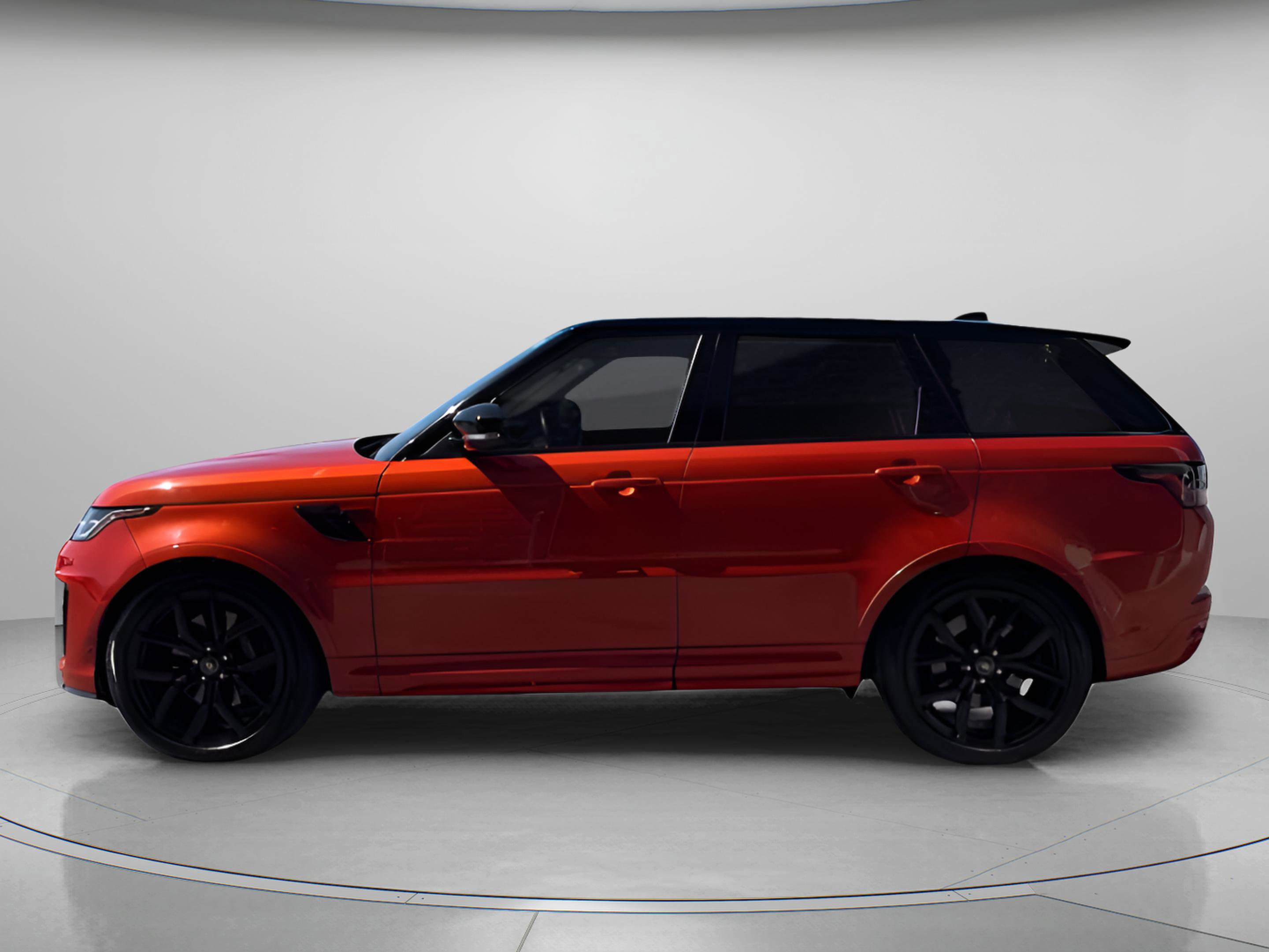 Used 2022 Land Rover Range Rover Sport SVR image 2