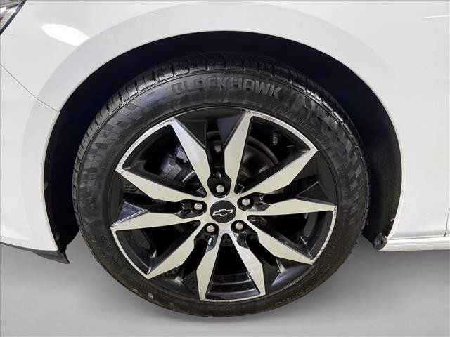 Used 2021 Chevrolet Malibu RS FWD image 25