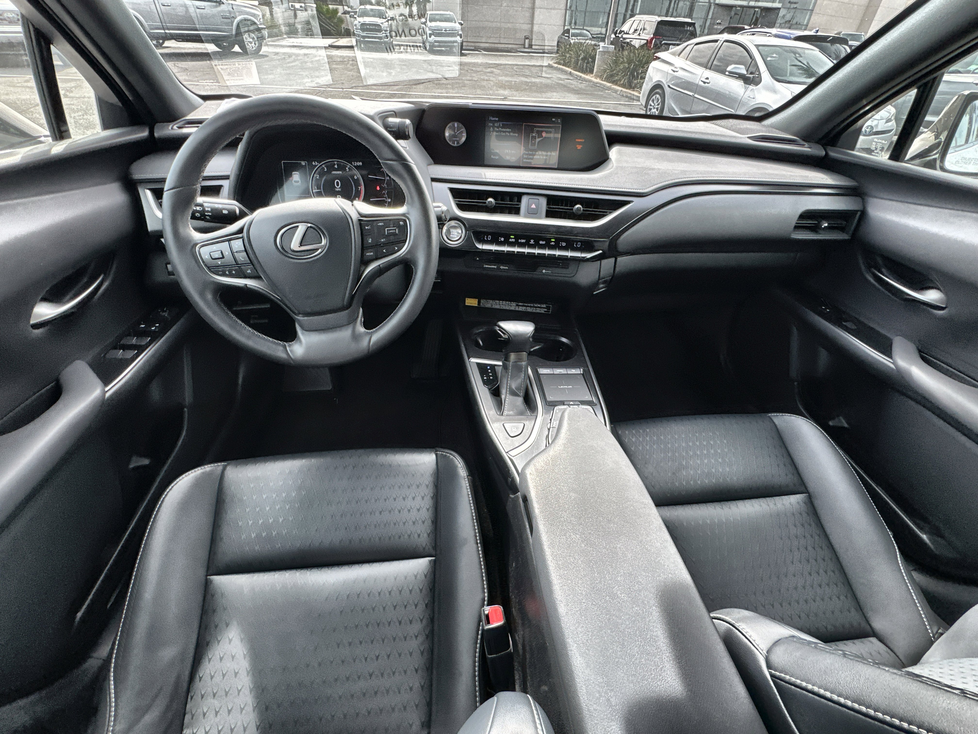 Used 2021 Lexus UX 200 w/ Accessory Package (Z1) image 19