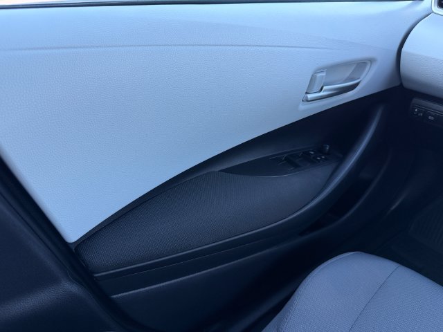 Certified 2026 Toyota Corolla SE w/ SE Package FWD image 31