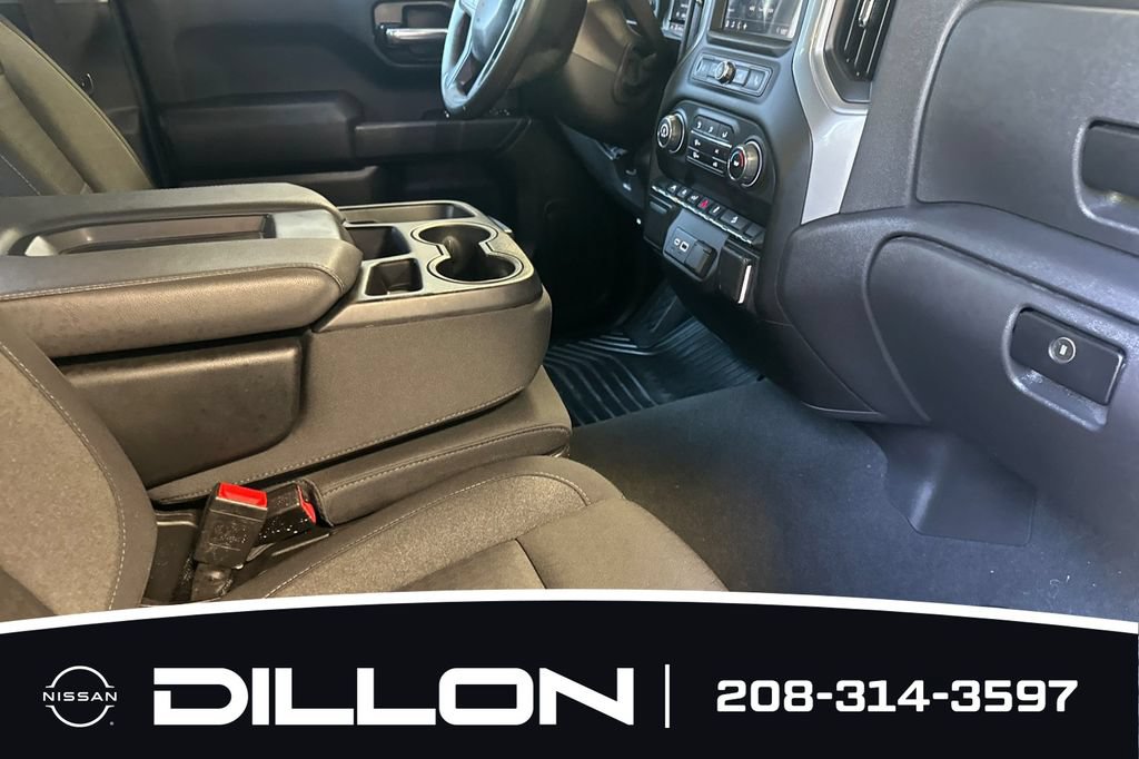 Used 2025 Chevrolet Silverado 1500 Custom Trail Boss AWD/4WD image 15