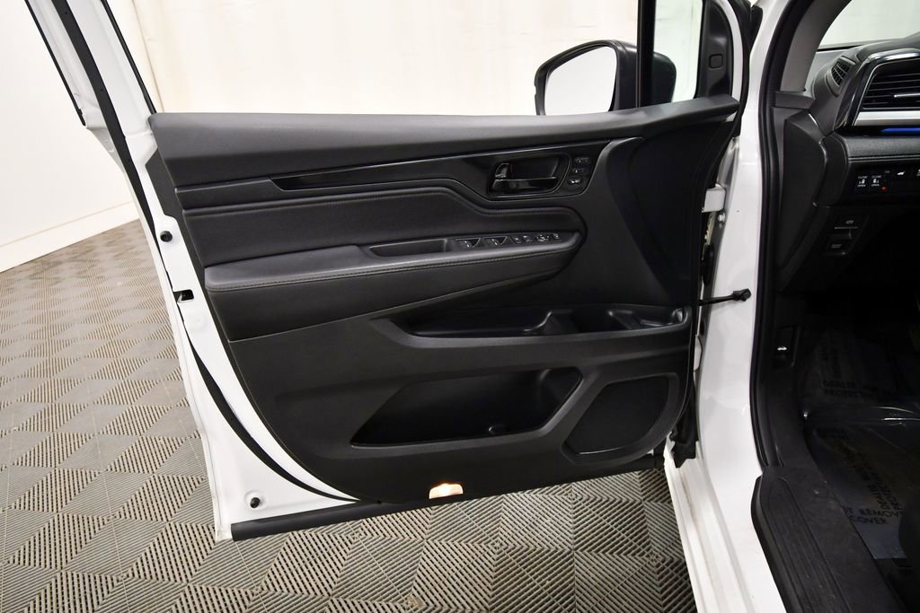 Certified 2023 Honda Odyssey Touring image 14