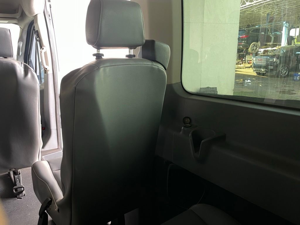 Used 2018 Ford Transit 350 XL image 21