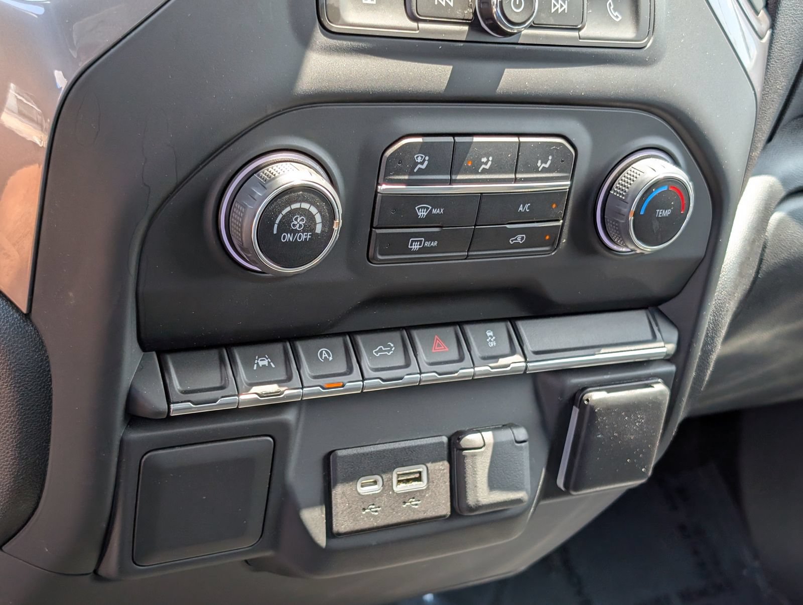 Used 2023 Chevrolet Silverado 1500 Custom w/ LPO, Dark Essentials Package AWD/4WD image 23