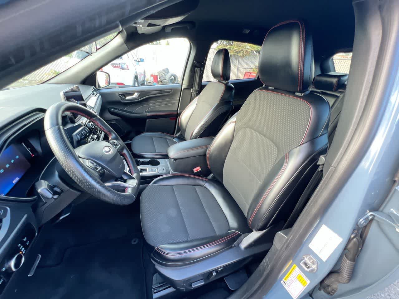 Used 2024 Ford Escape ST-Line AWD/4WD image 11