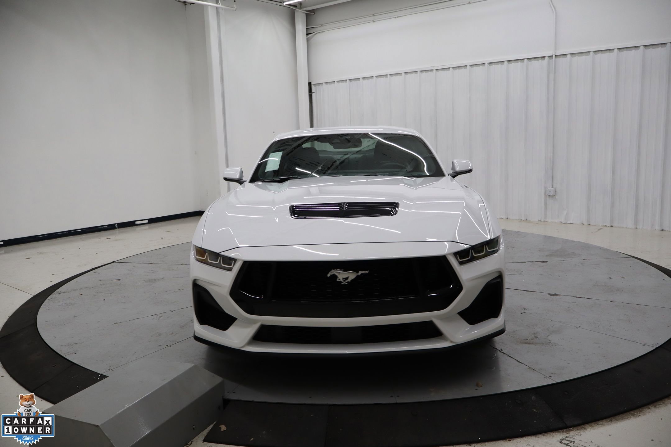 Used 2024 Ford Mustang GT Premium image 11