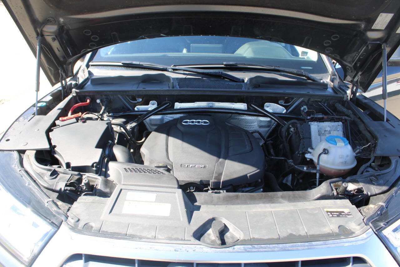 Used 2018 Audi Q5 2.0T Premium Plus w/ Premium Plus Package image 21