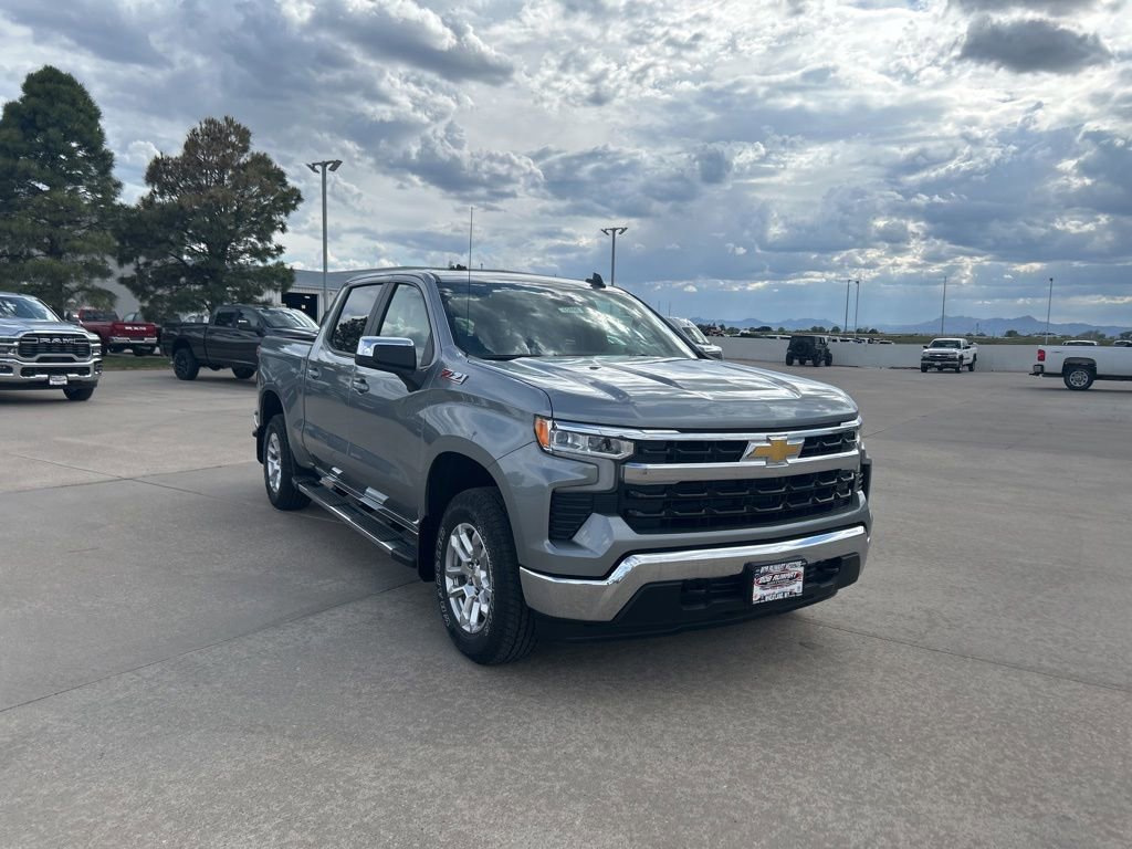New 2026 Chevrolet Silverado 1500 LT w/ Z71 Off-Road Package AWD/4WD image 8