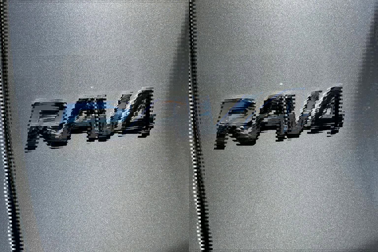 Used 2020 Toyota RAV4 XLE image 9