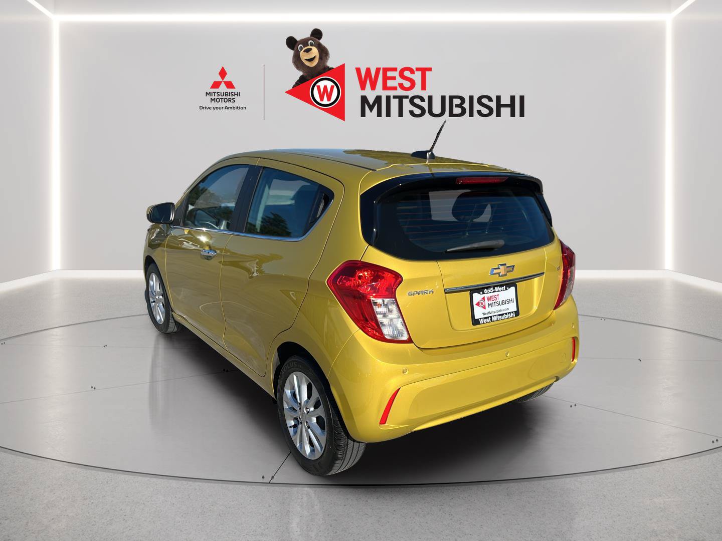 Used 2022 Chevrolet Spark LT FWD image 4