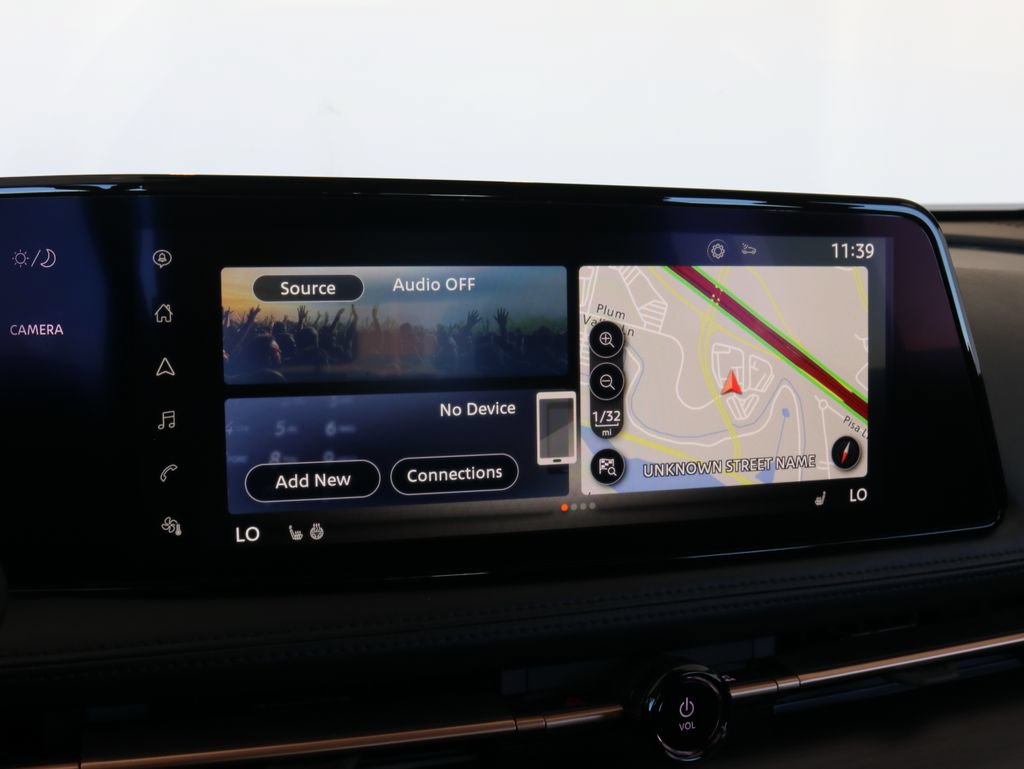 Used 2024 Nissan Ariya AWD image 14