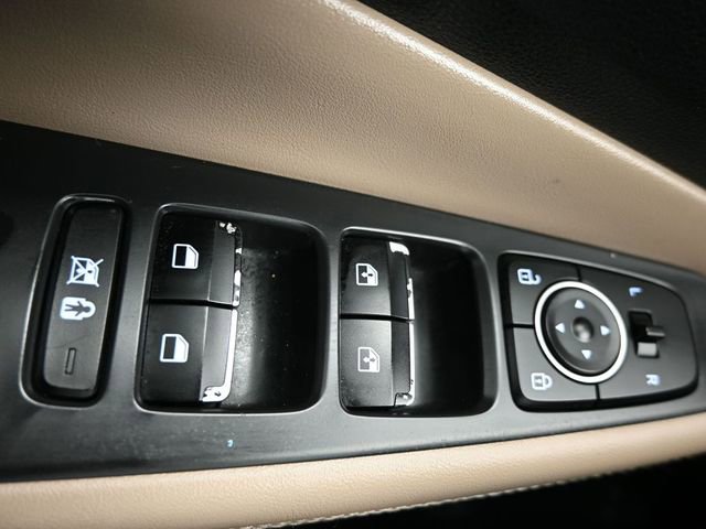 Used 2019 Hyundai Santa Fe Limited image 26