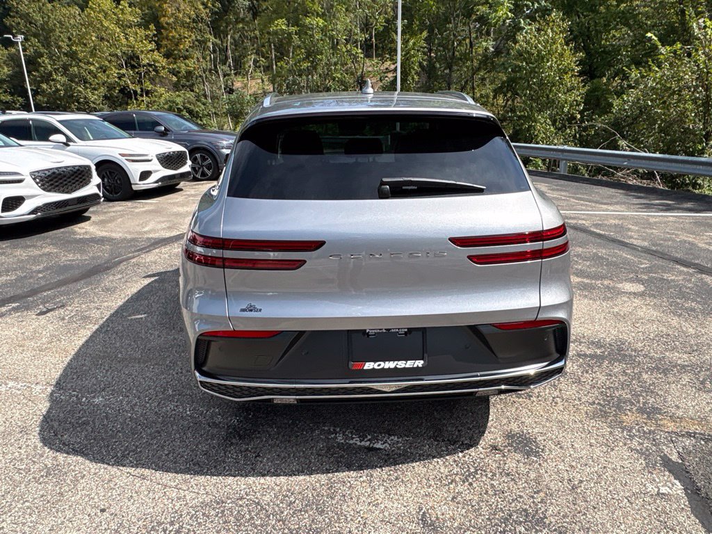 New 2027 Genesis GV70 2.5T Select AWD/4WD image 4