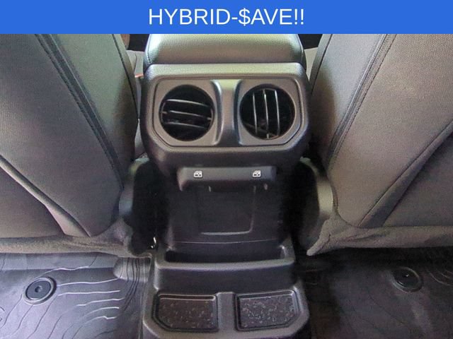 Used 2023 Jeep Wrangler Unlimited w/ Cold Weather Group AWD/4WD image 28