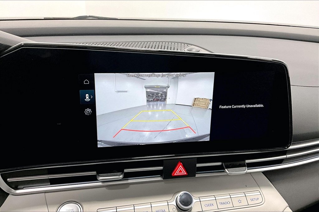 New 2026 Hyundai Elantra Limited FWD image 16