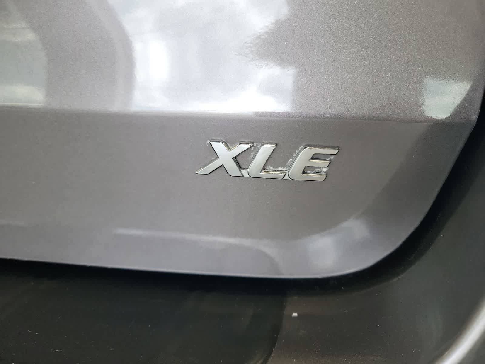 Used 2016 Toyota Sienna XLE FWD image 8