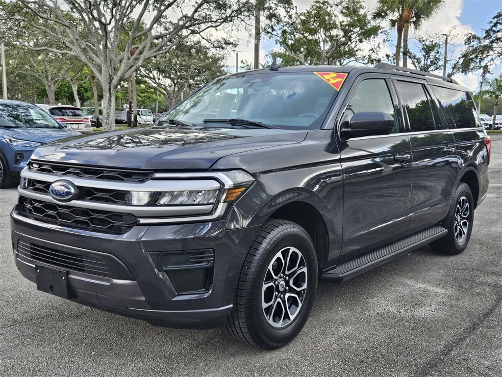 Used 2024 Ford Expedition Max XLT video 1